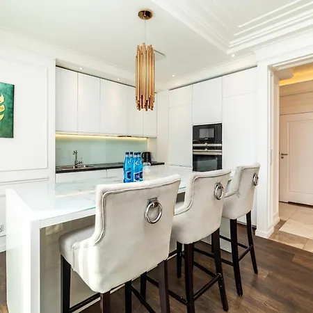Perlowy - Neptun Park By Oneapartments Lägenhet *